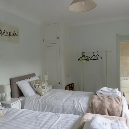 فندق مبيت وإفطار Cleveliot House 2*