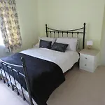 Cleveliot House 4*